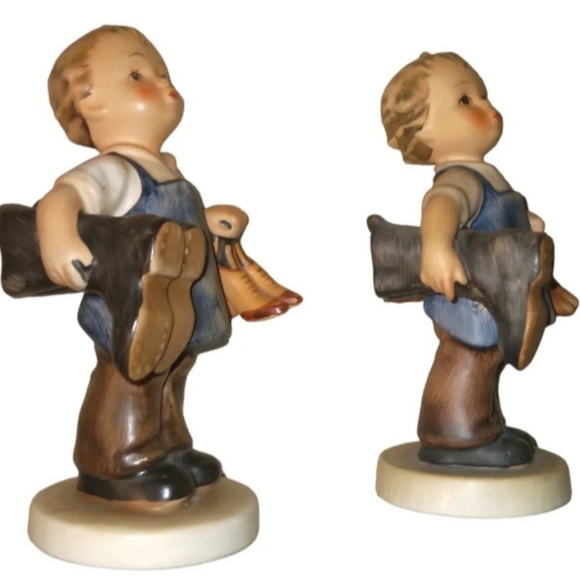 (2) Vintage Goebel Hummel 5" & 4.5" Boots Figurine #143/0 - Boy Carrying Boot - Picture 5 of 7